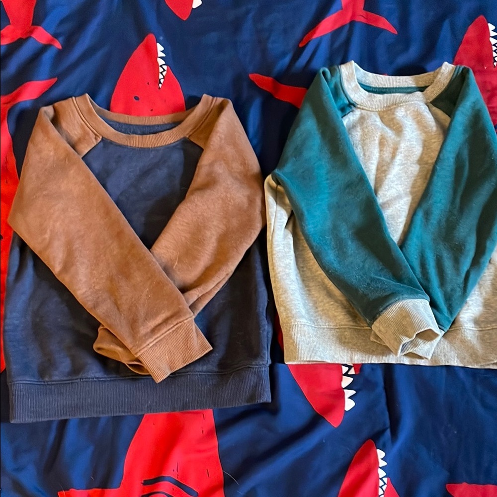 Kids' Colorblock Raglan Sweatshirt